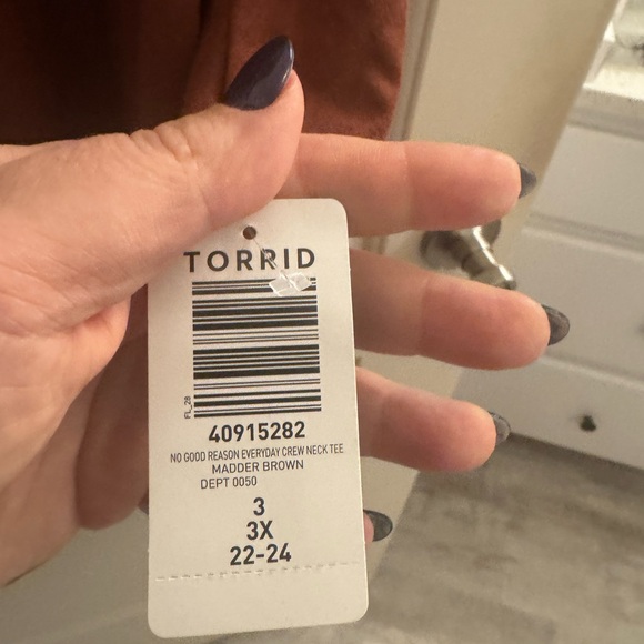 Torrid Classic Fit Brown Tee - Picture 3 of 4
